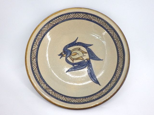 沖縄の焼物（やちむん） 魚紋 皿 単品 - 屋蔵＠沖縄